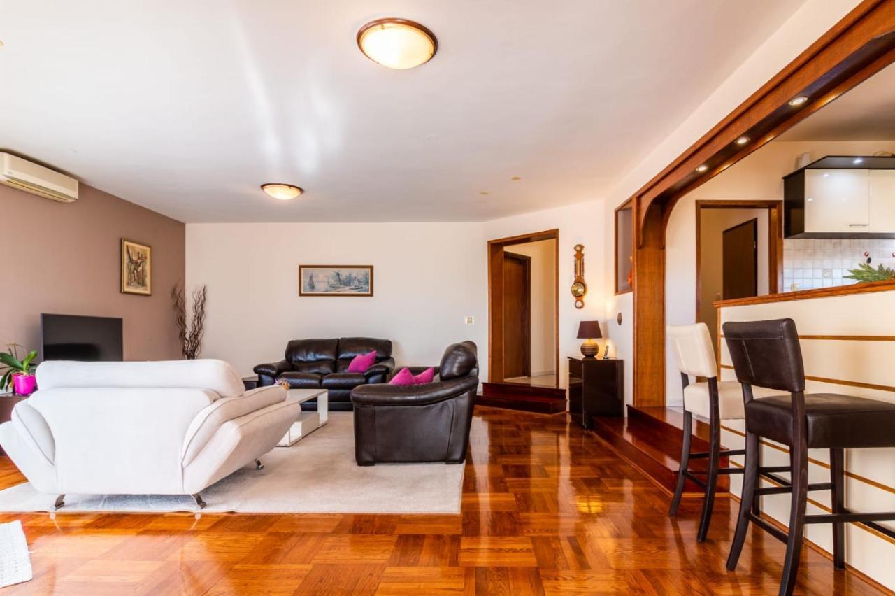 Apartment Escape Kastela Dış mekan fotoğraf