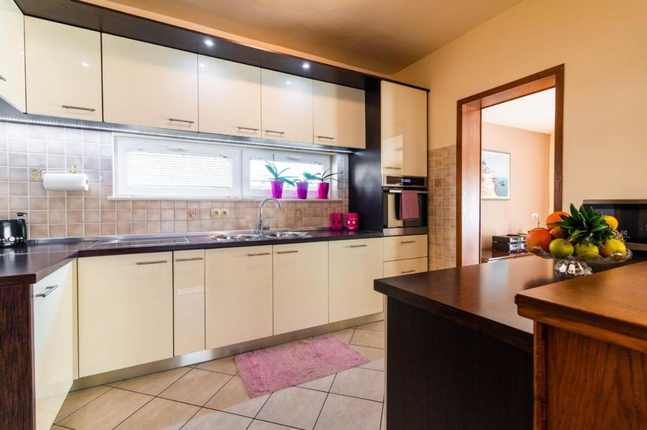 Apartment Escape Kastela Dış mekan fotoğraf
