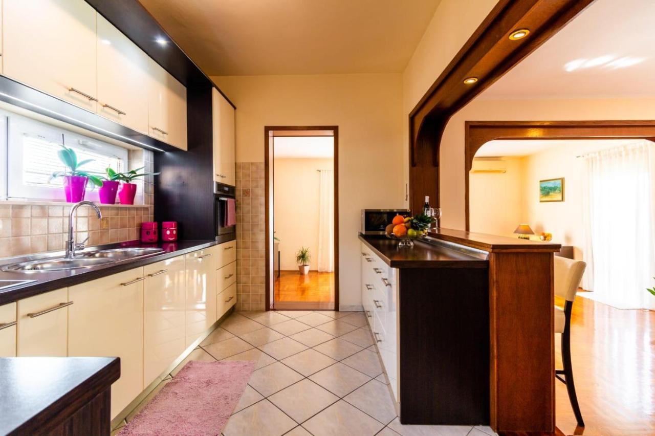 Apartment Escape Kastela Dış mekan fotoğraf